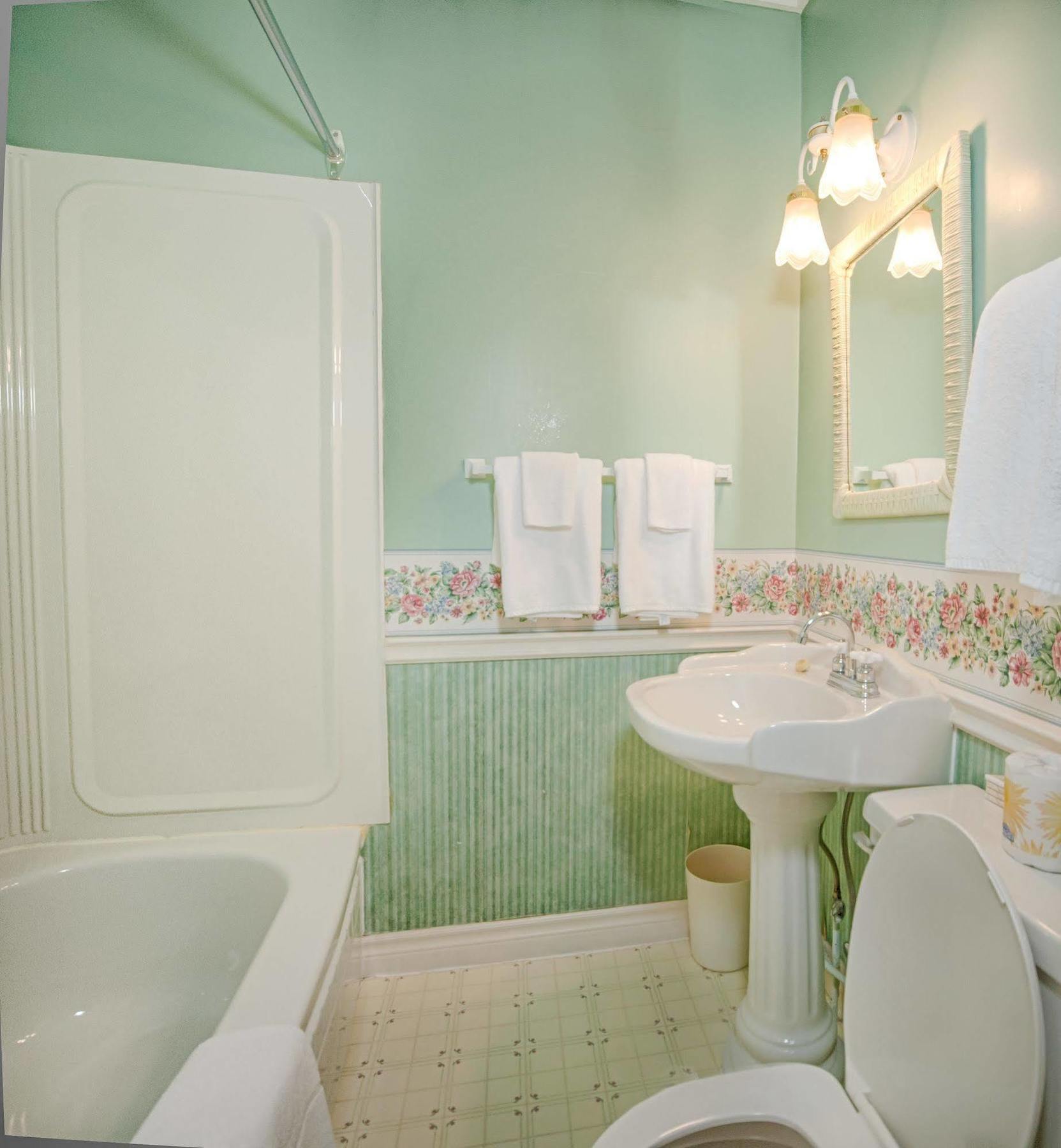 Baddeck Inlet Telegraph House Motel מראה חיצוני תמונה